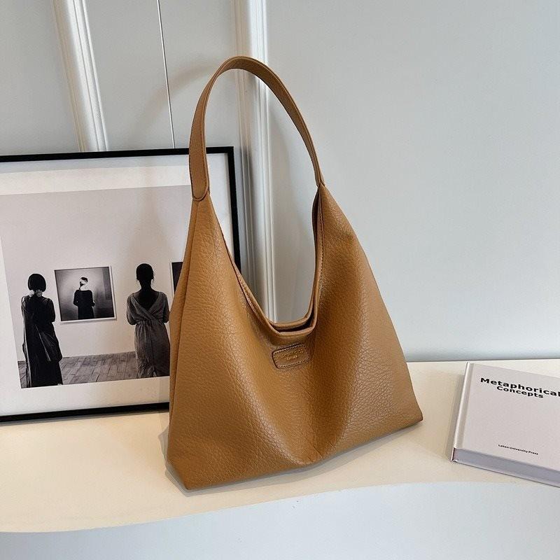 

Премиальная Мягкая Кожаная Сумка-Тоут Для Женщин Стильная Универсальная Вместительная Сумка Через Плечо Доступна В Черном Коричневом Белом И Бежевом Цветах Brown