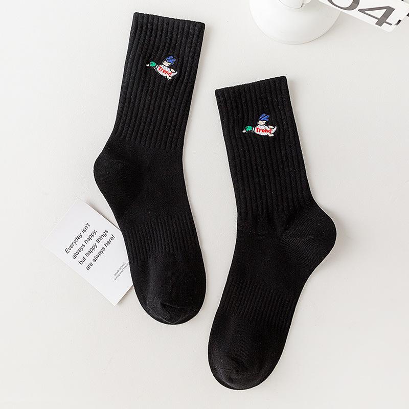 Trendy Men's Mid-Calf Embroidered Sports Socks - Yu Wenle Style