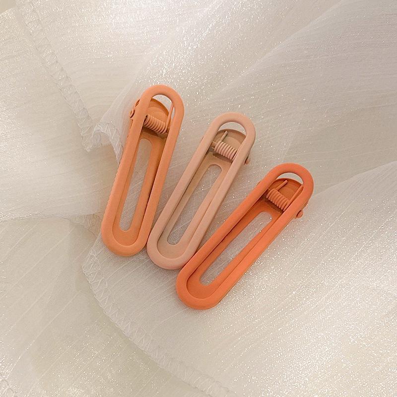 Colorful No-Trace Metal Duckbill Hair Clips for Women - 2025 New Trendy Bangs Hairpins
