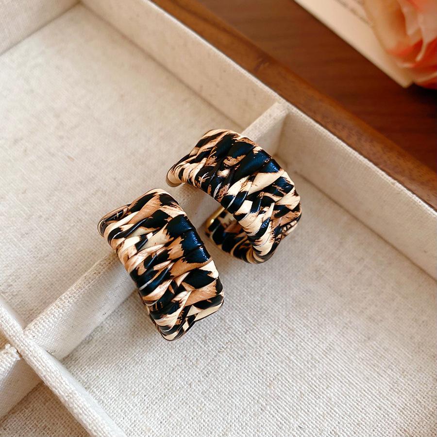European and American retro autumn and winter geometric leather leopard print earrings light luxury stud earrings personality temperament earrings