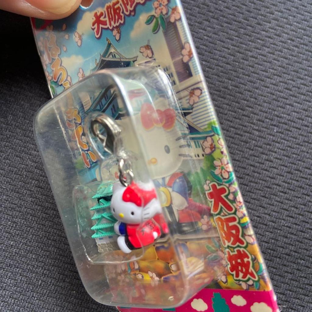 Local Kitty Osaka Limited Edition Netsuke Mascot Charm Castle Heisei Retro Sanrio Strap