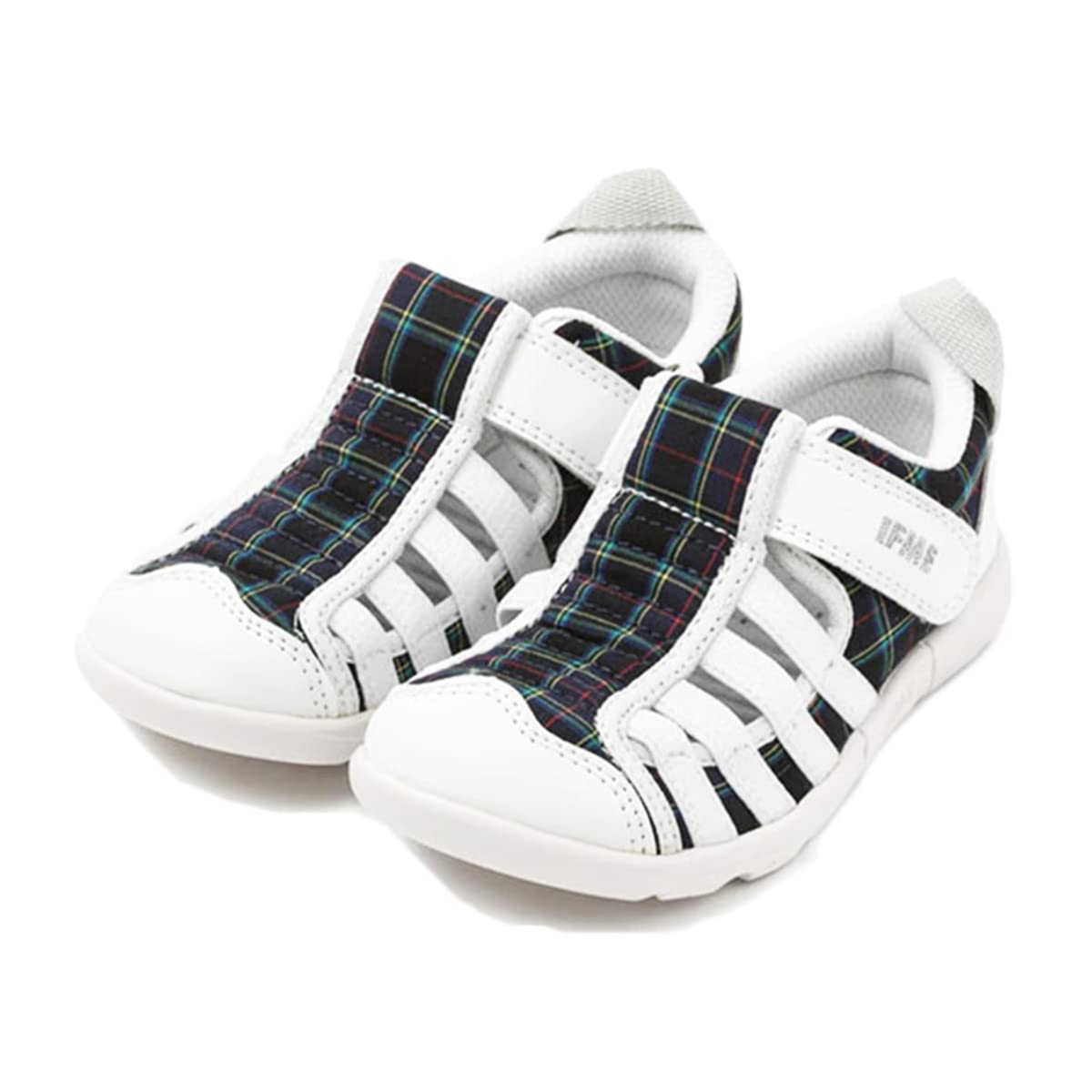 

Water Shoes Banshuori Kids White cm [IFME] 20-3417 18.5 білий