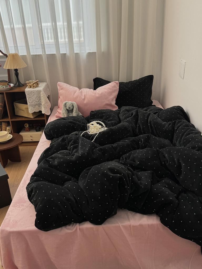 Milk Taro Polka Dots, Girl Warm Thickened Milk Fleece Four-Piece Set, Coral Fleece Bed Sheet Three-Piece Set