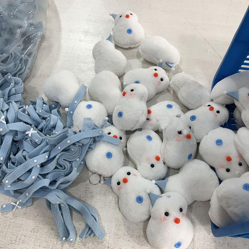Snowman Plush Toy Keychain Cartoon Cute Soft Stuffed Doll Pendant Car Key Ring Backpack Bag Decor Kid Gift