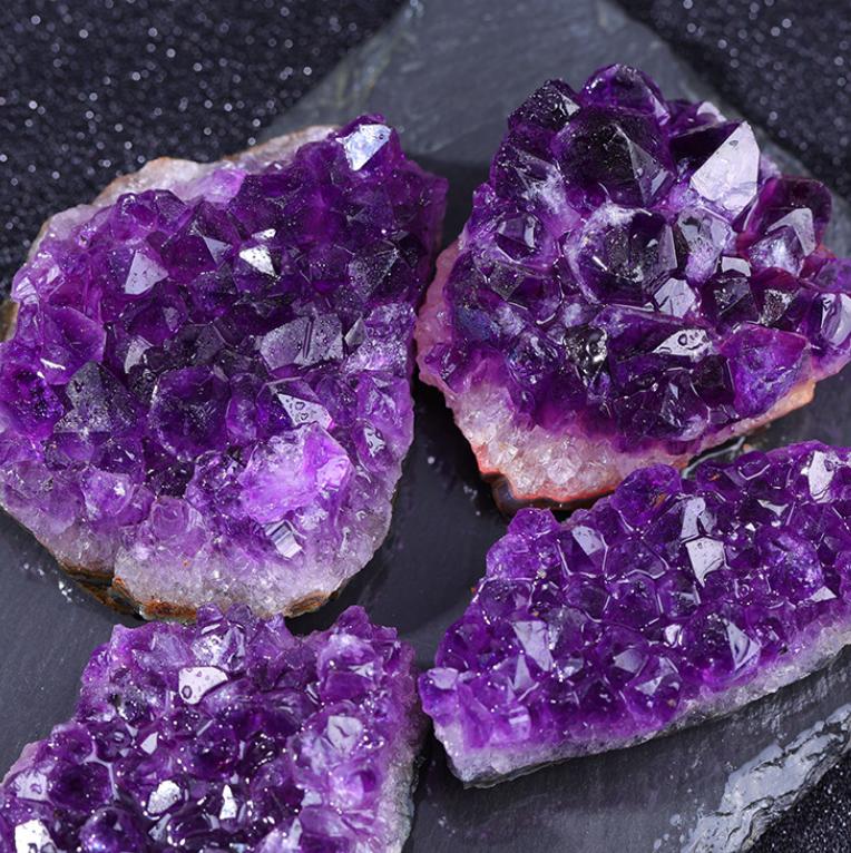 10-70g 30-50mm Geode di Ametista Cristallo Naturale Pietra di Quarzo Bastoncino Punta Guarigione Energetica Pietra Minerale Roccia Decorazione per la Casa Geode