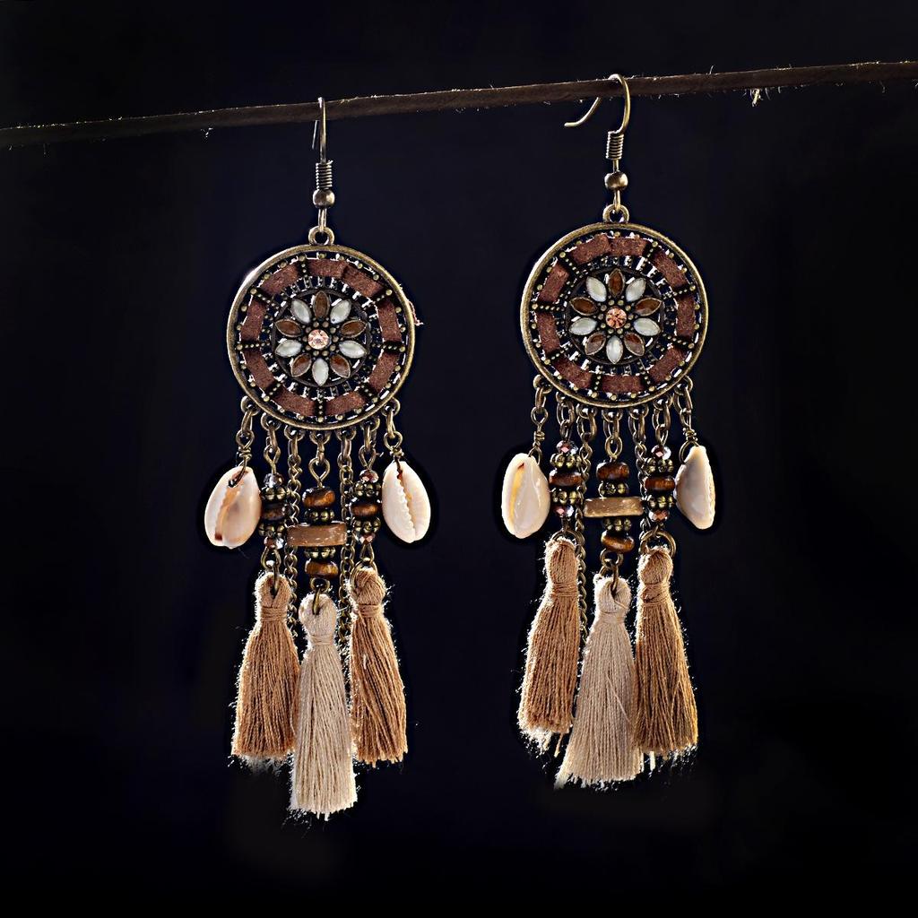 Yunnan Ethnic Bohemian Feather Earrings - Exaggerated No-Pierce Clips for Women