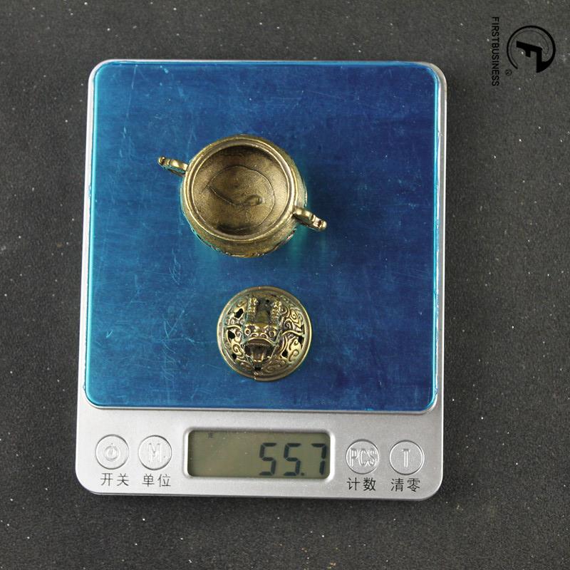 Antique Copper Tripod Incense Burner with Dragon Head Cover Brass Caldron Censer Chinese Pattern Incense Holder Home Desk Decor