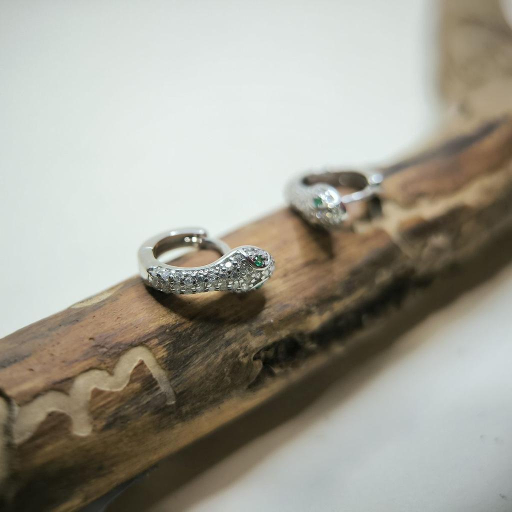 Kübik zirkon taşlı gümüş küpe (2177548)