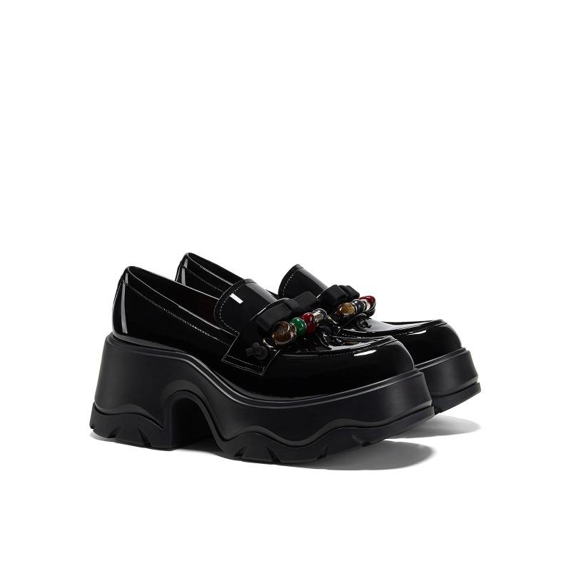 

Autumn new retro platform women s small leather shoes 35