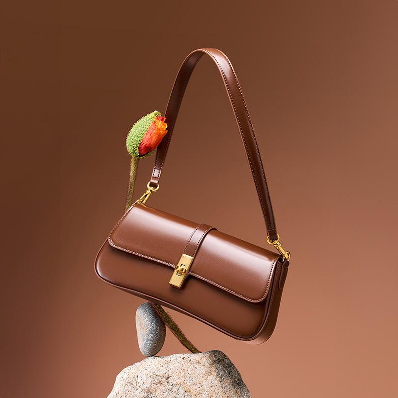2024 Premium Cowhide Women's Baguette Shoulder Bag: High-Grade, Versatile Armpit Messenger