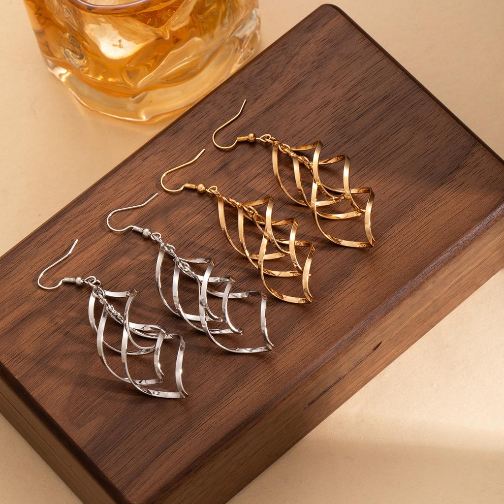 Temperament Personality Geometric Rhombus Hollow Earrings Three-Layer Surround Design Stylish And Simple Niche Earrings