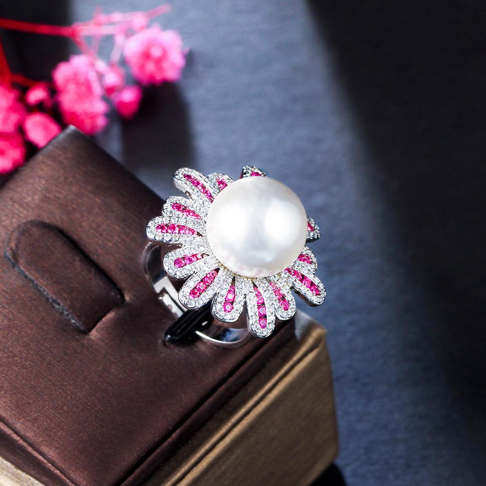 CMM Jewelry Resizable Luxury Big Chunky Fuchsia Cubic Zirconia Flower Artificial Pearl Rings for Women Engagement Party Wear Jewellery