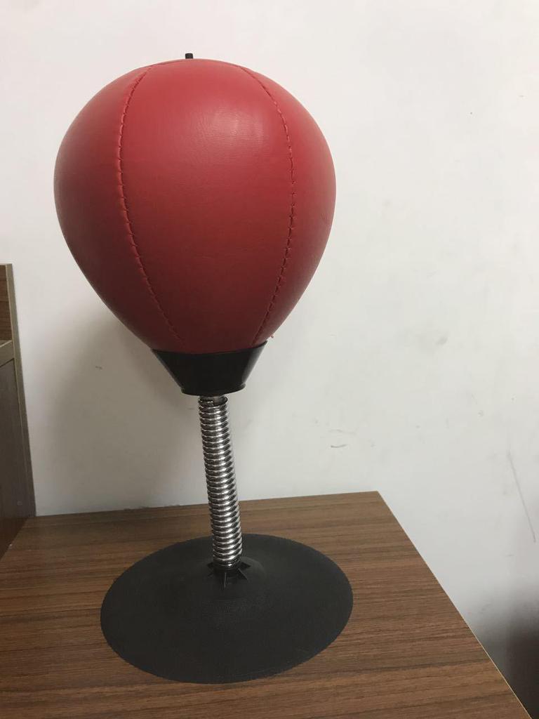 Desktop Speed Ball Tumbler: Office Decompression and Fitness Equipment with Large Suction Cup