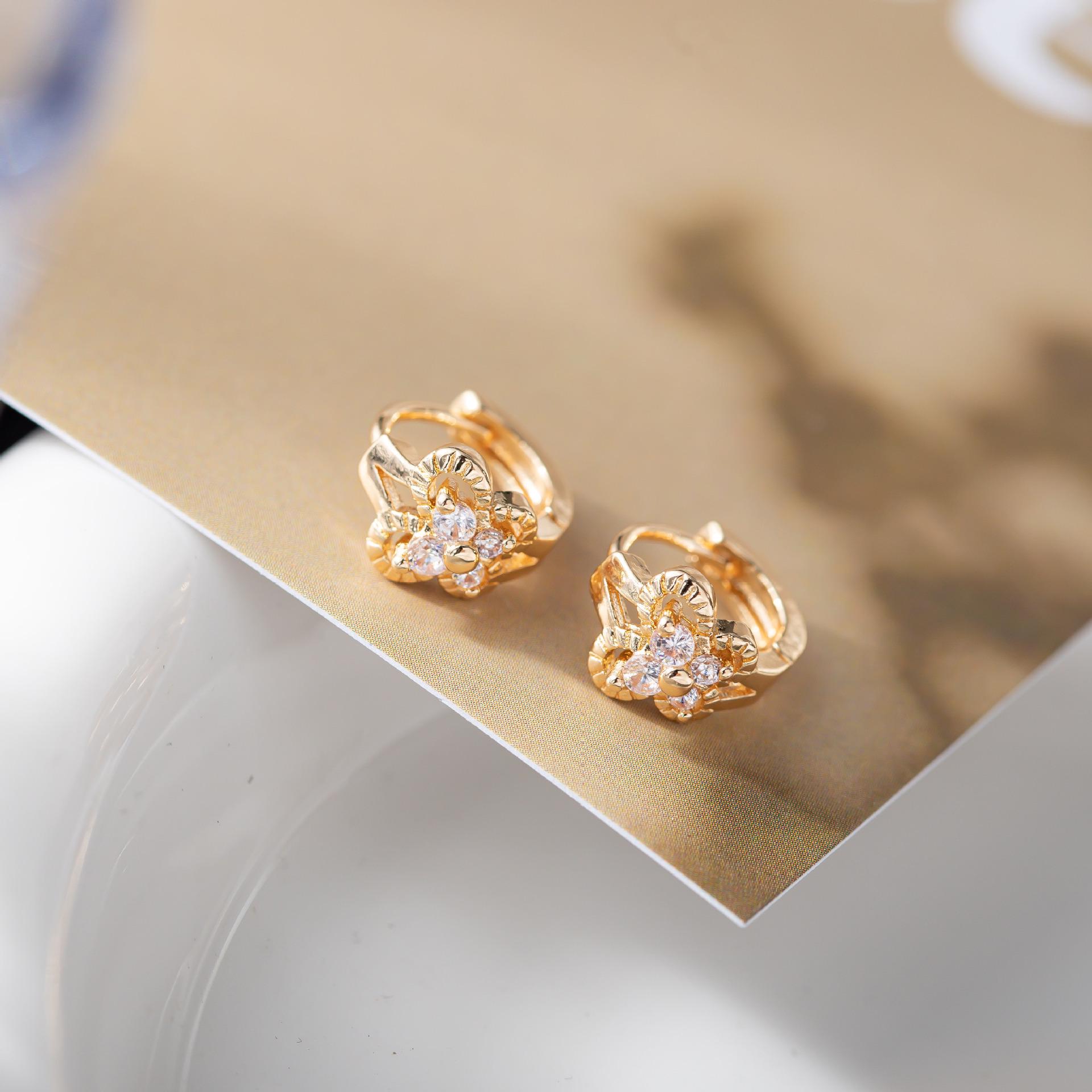 Korean Fashion Hollow Butterfly Earrings for Women - Small Exquisite Luxury Style Studs with Niche Design