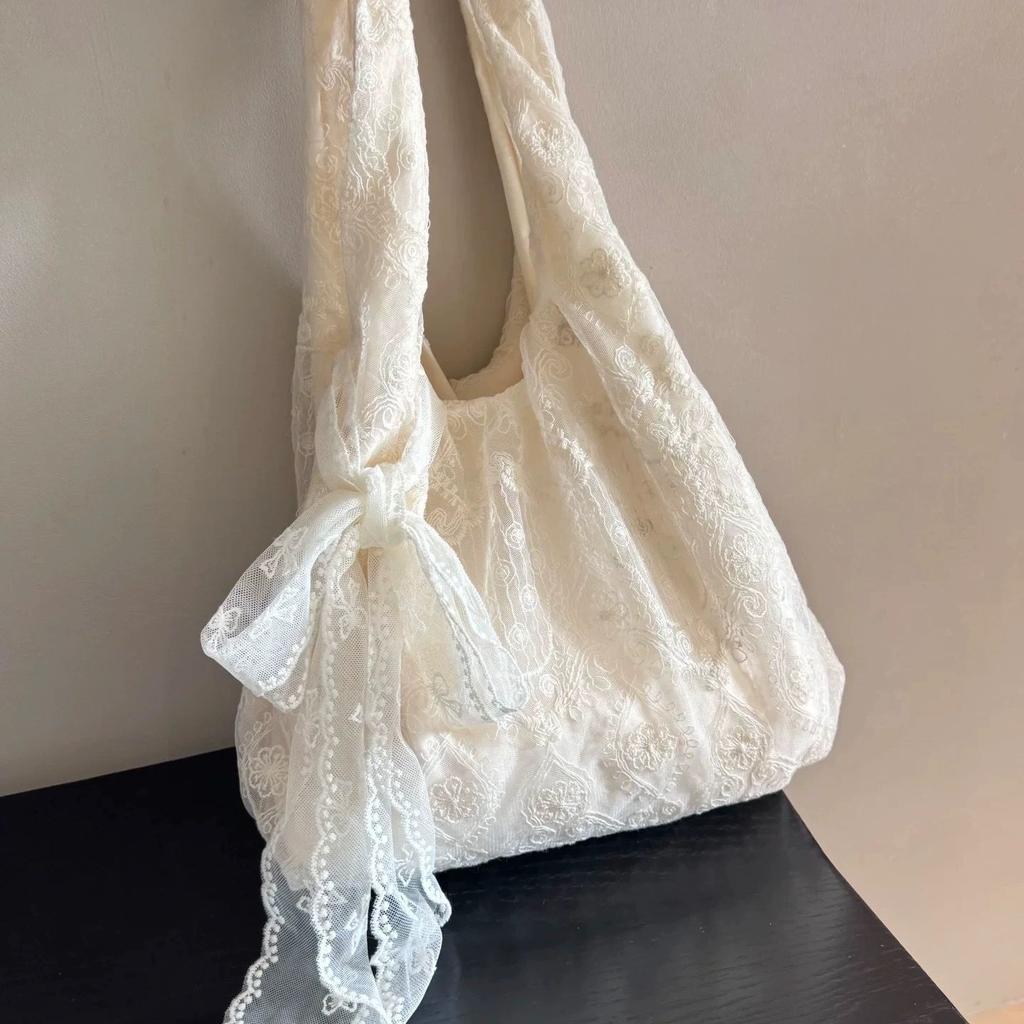 Gentle Wind Shoulder Bag Lace Lace Vest Bag Women'S Large Capacity Commuter Bag Handheld Shopping Cloth Bag