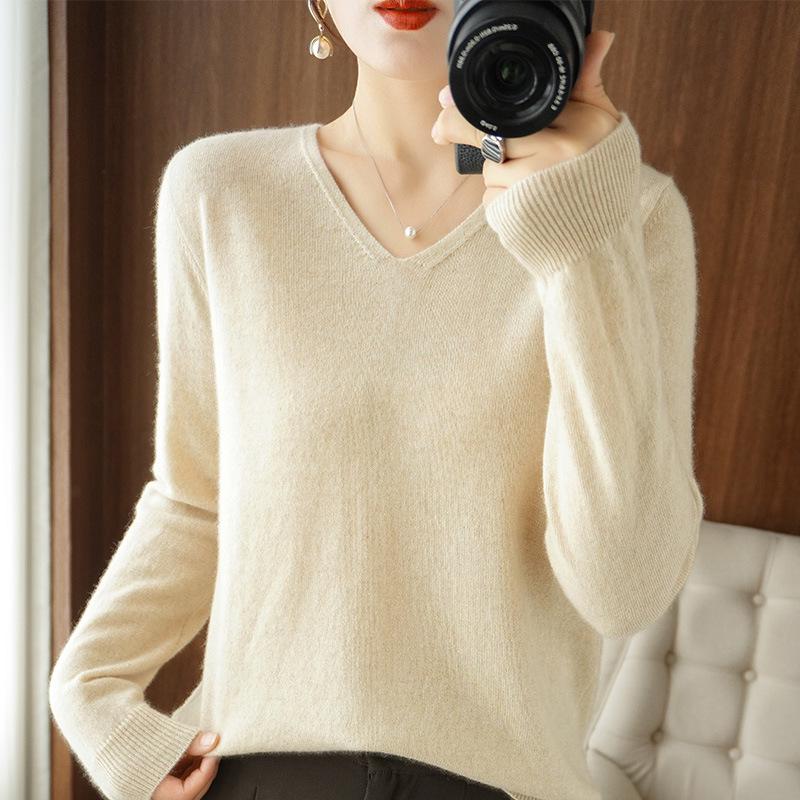 Women's V-Neck Pullover Sweater 2023 - Autumn/Winter Slimming Plus Size Basic Knit Top