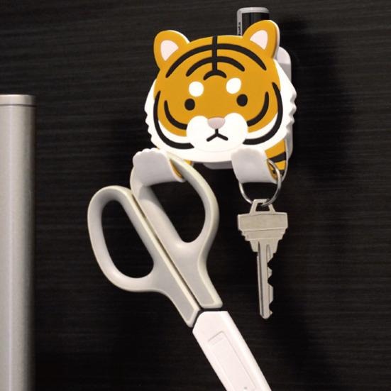 Cartoon Animal Wall Hooks With Multifunctional Storage Box Strong Adhesive Cute Design Flexible Suction Hook
