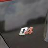 1 Stücke Auto Hinten Stamm 3D Buchstabe Q4 Emblem Abzeichen Logo Typenschild Aufkleber Aufkleber