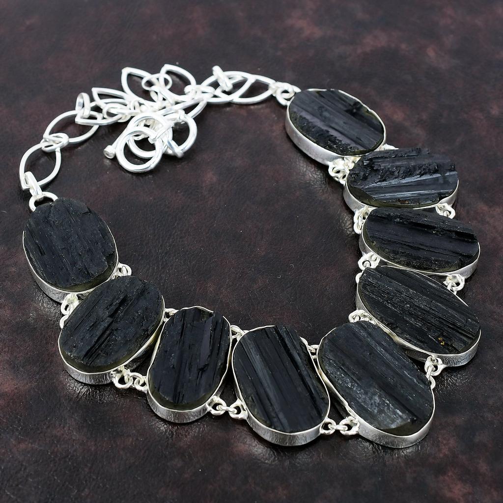 Collier de pierres précieuses brutes en tourmaline noire, collier en argent sterling 925, chaîne réglable, fait à la main, bijoux neufs, cadeau d'anniversaire