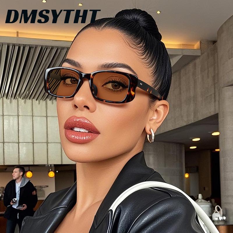 Classic Y2k Luxury Small Frame Square Sunglasses Women for Men Vintage Punk Sun Glasses Popular Hip Hop Shades