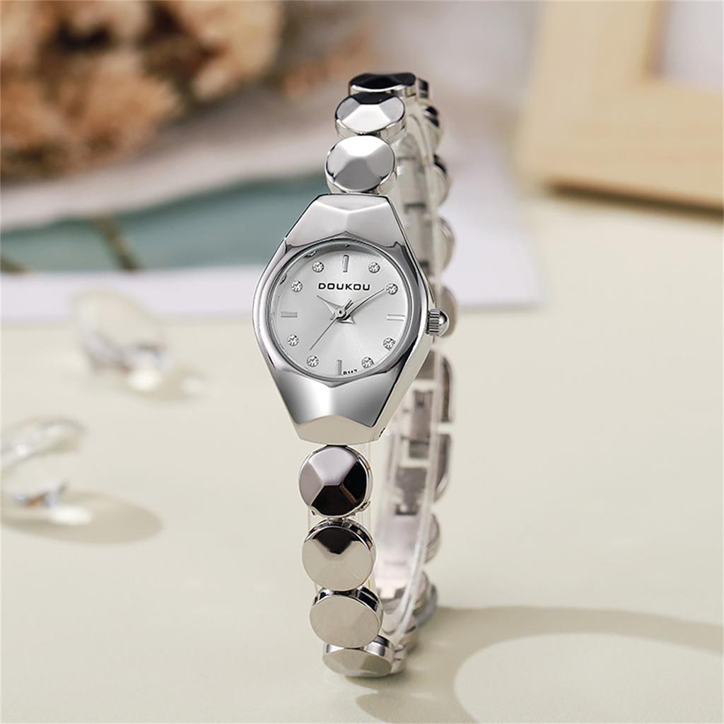 Fashion Women’s Leather Band Electronic Watch – Stylish Digital Wristwatch For Ladies, Elegant Design, Ideal Gift For Birthday, , Daily Wear