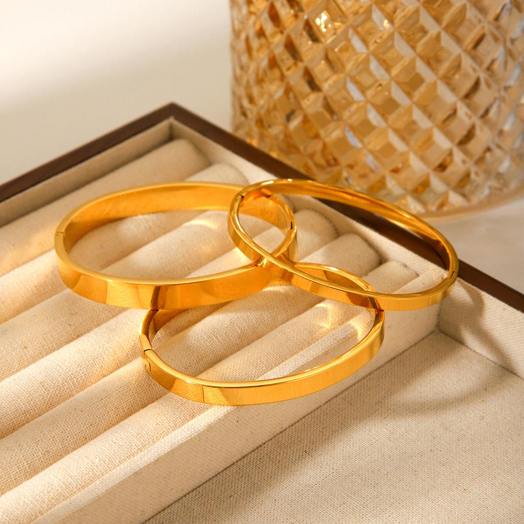 Minimalist Titanium Steel Bangle, Ins Style Fashionable Versatile Stainless Steel Gold Plated Polished Bracelet