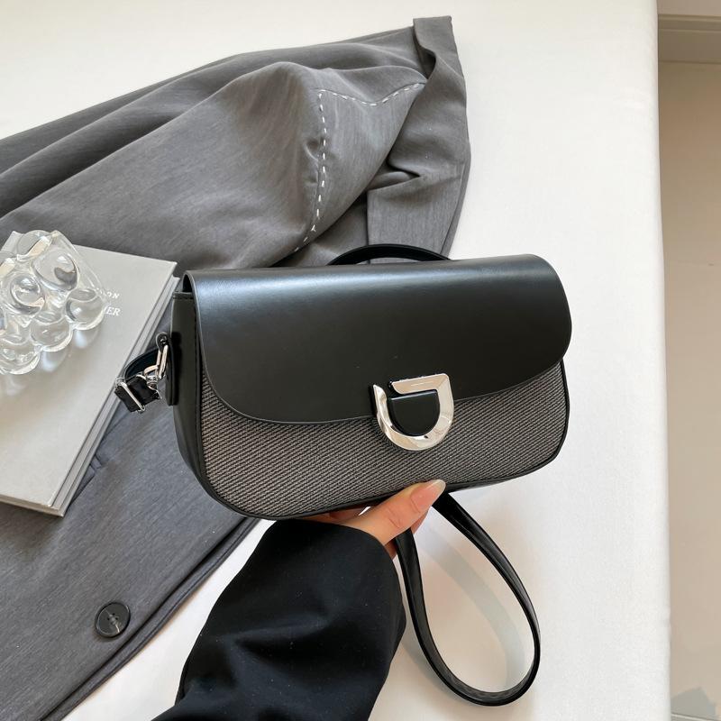 

Высококачественная текстура, темперамент, универсальная городская сумка через плечо, сумка-мессенджер, повседневная маленькая квадратная сумка для женщин чёрный