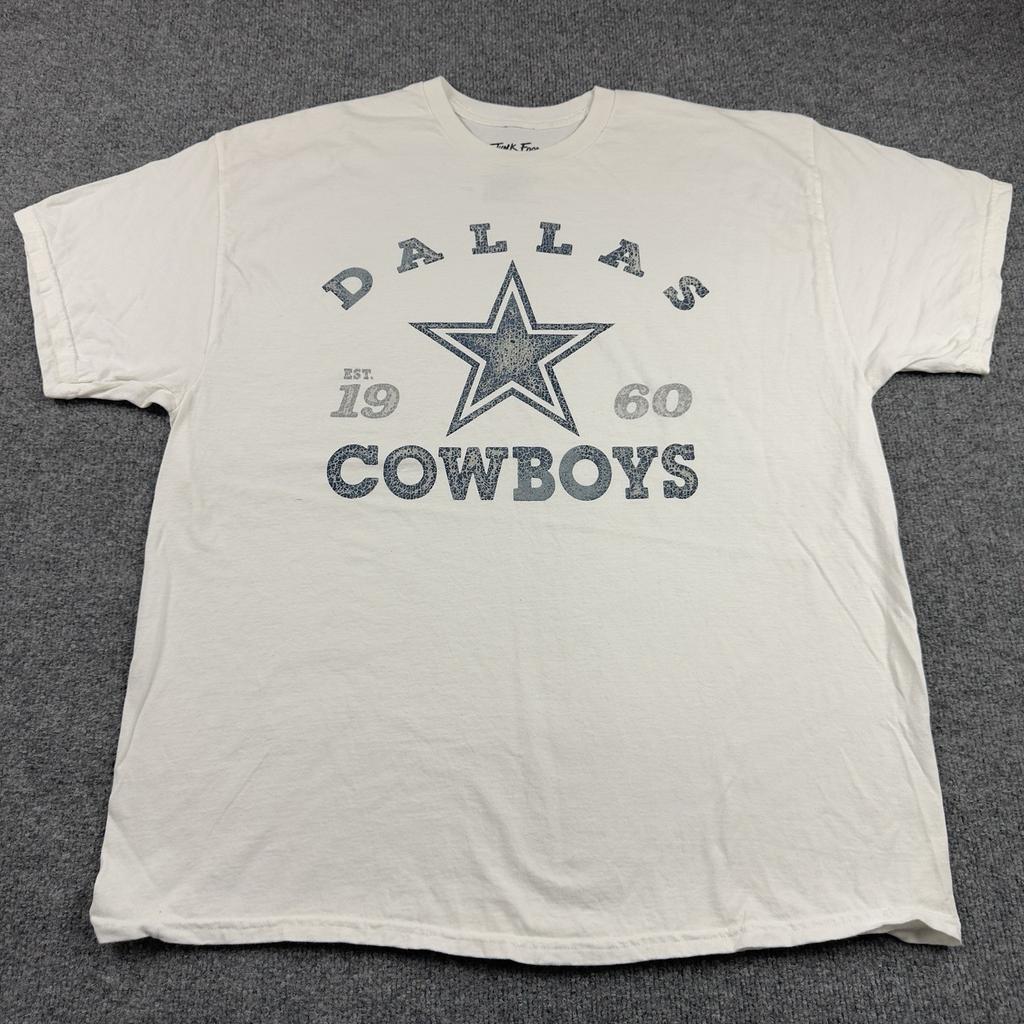 Dallas Cowboys / Junk Food Clothing / Graphic T-Shirt Adult Size X-Large Unisex T-Shirt