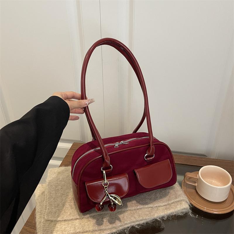 Retro Faux Suede Shoulder Bag for Women 2026 New Commuter Crossbody Purse Fashionable Handheld Underarm Bag CLE