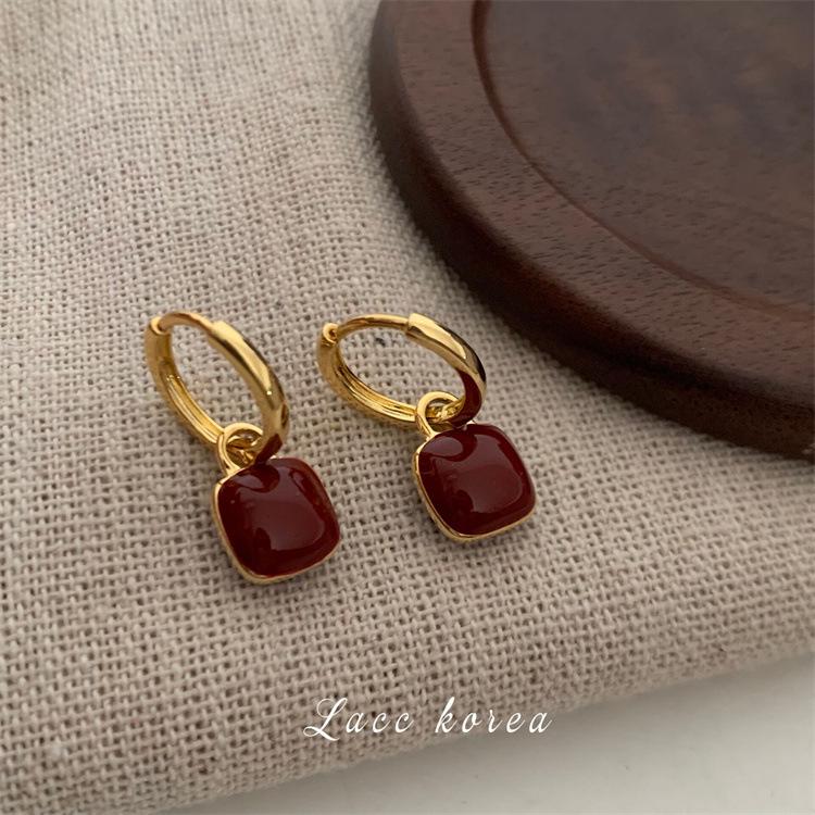 

Элегантные серьги-конго с конвертируемой подвеской из белой и розовой глазури – Женские серьги-кольца в стиле легкой роскоши