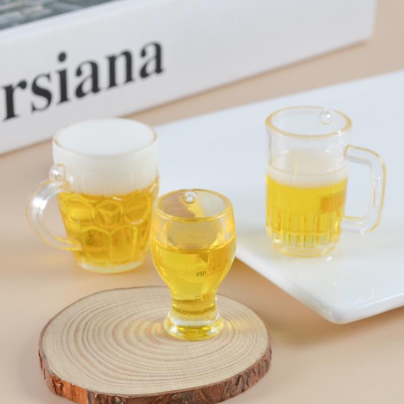Mini Beer Mug Keychain Pendant - Creative Draft & Qingdao Beer Mug Glass, Champagne Style, Promotional Gift