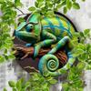 Metal Sign Art 2D Round Chameleon Personalized Wall Decor Gift Office Home Halloween Room Decor Kitchen Bathroom Bedroom Living