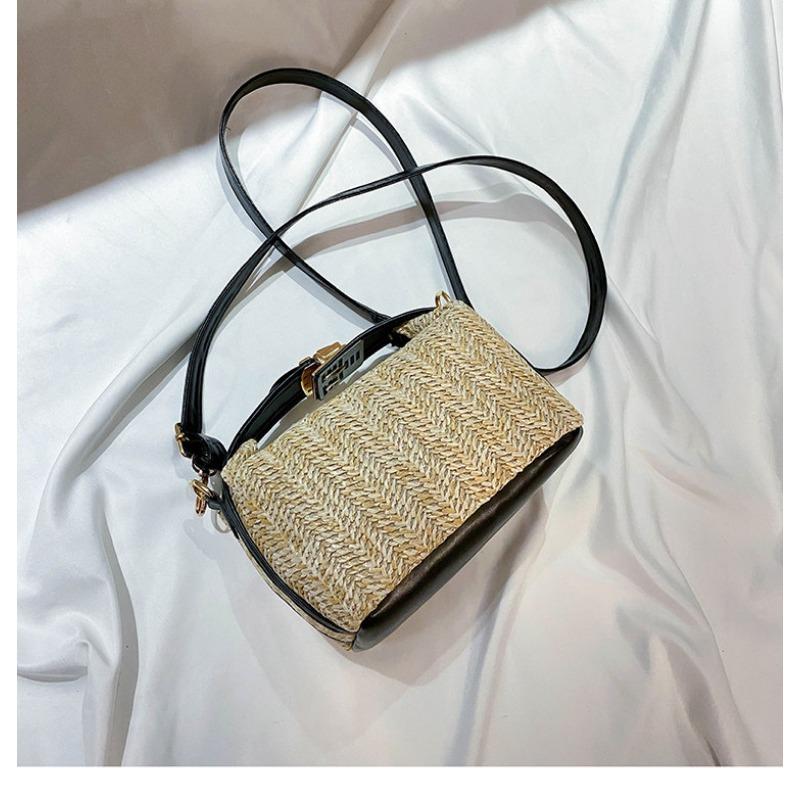 Women Simple Fashion Mini Woven Crossbody Shoulder Handbag Casual Daily Small Square Bag