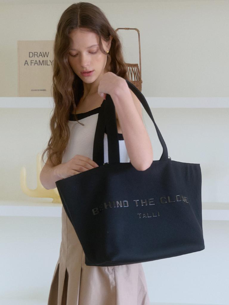 Talli Scent Lettering Bag 26_Black