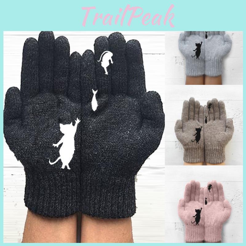 Charming Knitted Gloves For Women With Fun Cat And Fish Design And Full Finger Coverage
