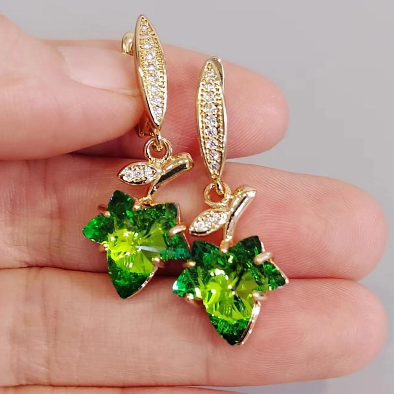 Korea Pink Zircon Maple Leaf Drop Earrings for Women Fashion Gold Color Earring Jewelry Wedding Party Accessories