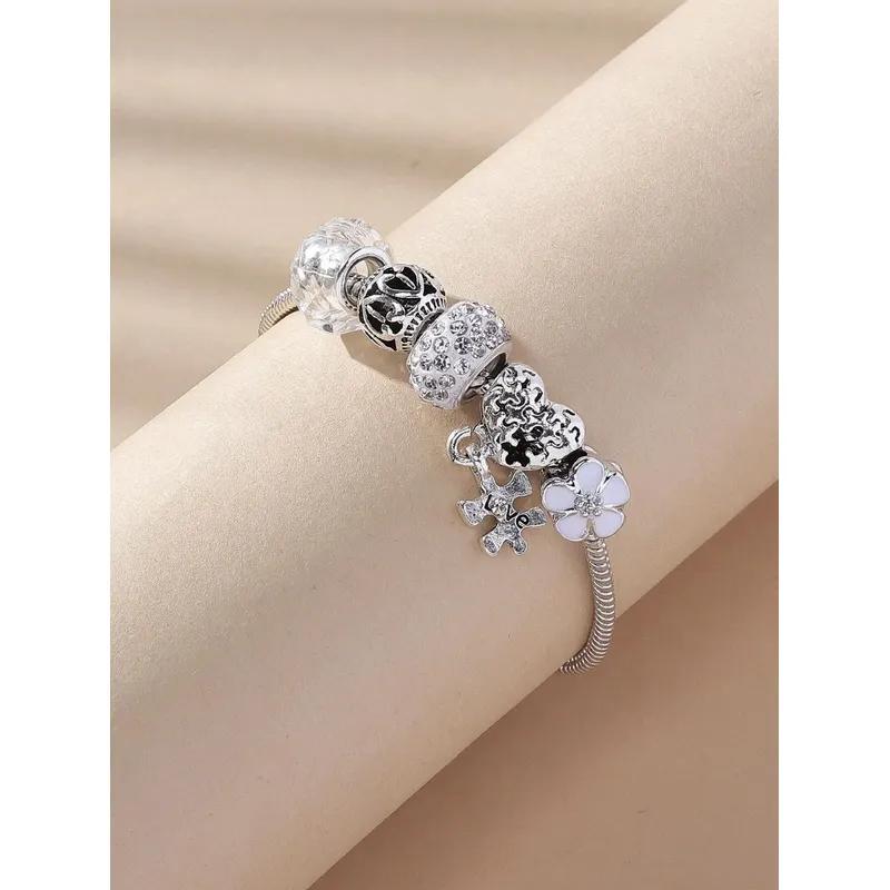 1 Pan Family Bracelet Fashionable and Niche Design, Light Luxury and High-end, Peach Blossom Bracelet for Women's Bracelets