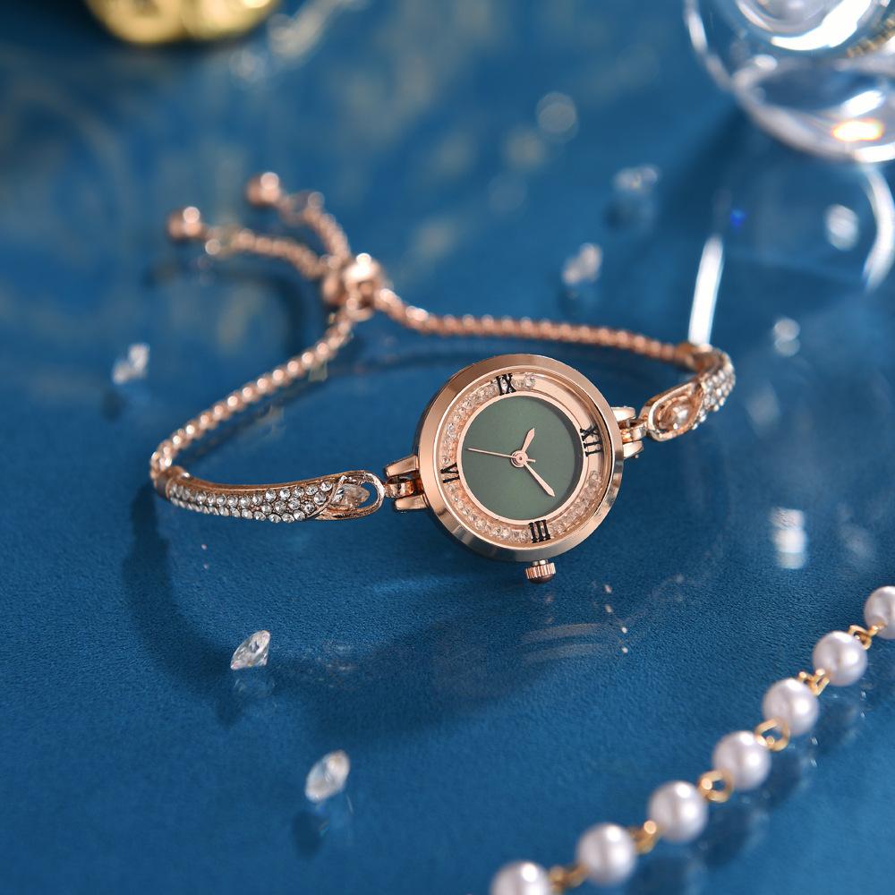 New rhinestone quicksand studded simple fashion pull-out bracelet quartz watch for Christmas and Halloween gifts