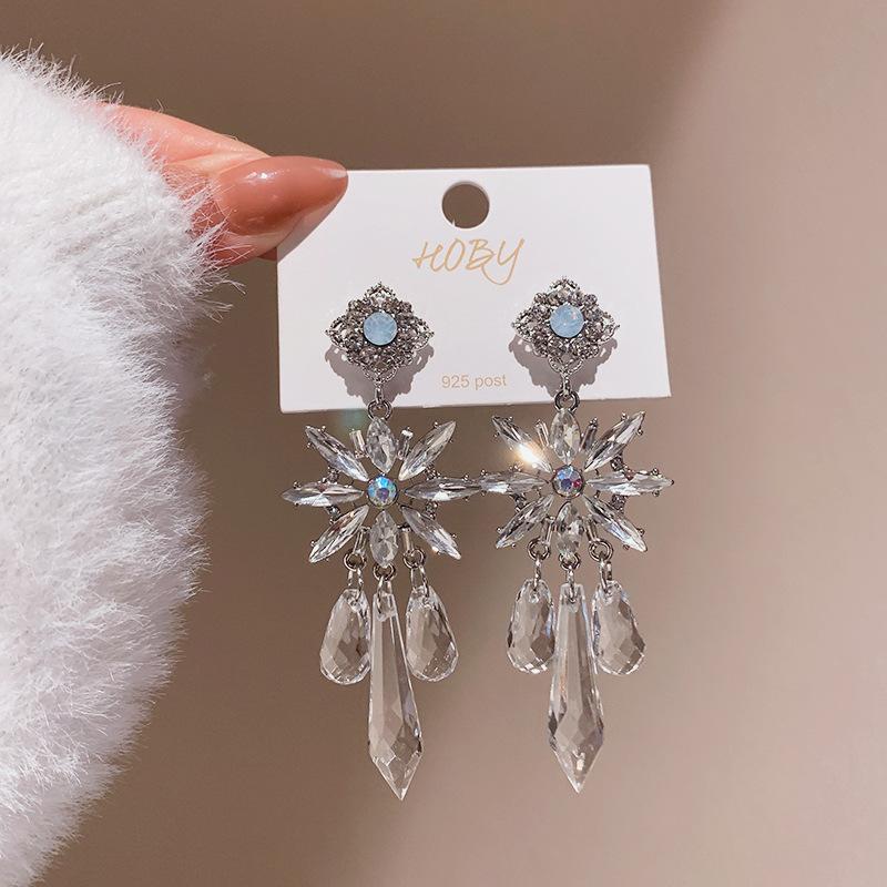 Silver Needle Diamond Crystal Flower Earrings European and American Heavy Industry Trend Sense Personality Temperament Earrings Fashion Earrings Women