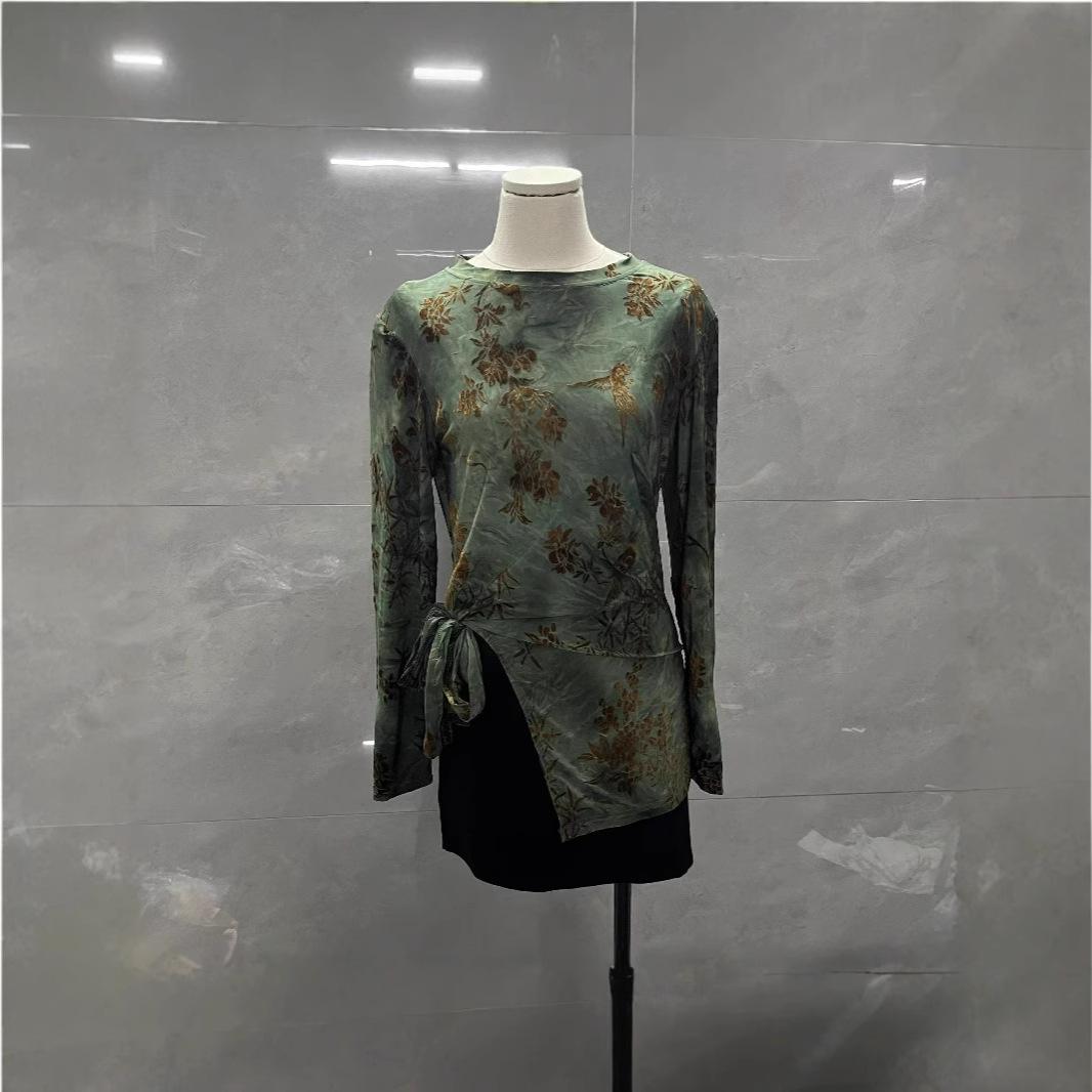 

Женская футболка с неровным разрезом, завязкой, круглым вырезом, длинным рукавом, приталенная L for ~115 lbs