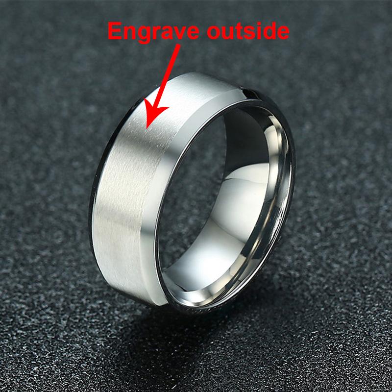 Vnox Personalisierter Ring aus Edelstahl mit abgeschrägter Kante und gebürstetem Mittelring für Männer und Frauen, schwarzer Ehering, individueller Ring mit Namen, Buchstaben und Datum
