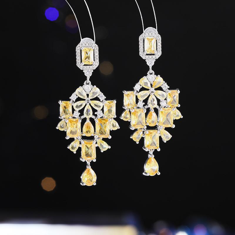 

Женские серьги с элегантным дизайном в стиле легкой роскоши, инкрустированные цирконом, с длинной кисточкой, модные и универсальные, нишевый дизайн