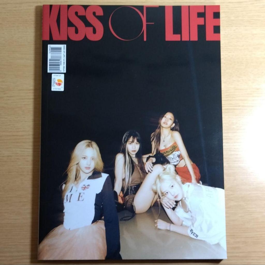 [USED] KISS OF LIFE 1st Mini Album CD