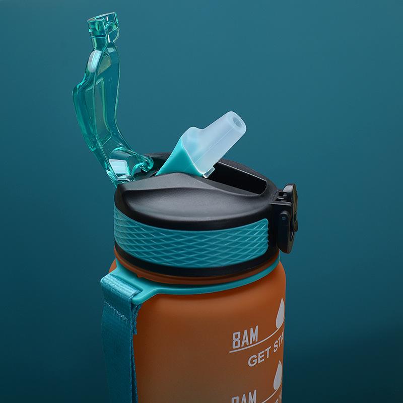 Gradient Plastic Sports Water Bottle with Bounce Lid - Large Capacity for Students & Outdoor Fitness