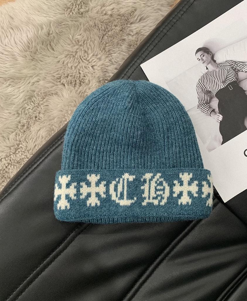 2025 autumn and winter new double-layer thickened warm knitted hat children's ear protection warm big head circumference stack hat tide