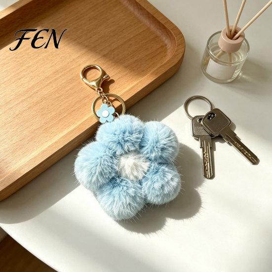 Handbags Decorative Accessory Plush Flower Keychain for Backpack, Fuzzy Floral Keyring Key Holder Bag Charm, Women Girls Ornament