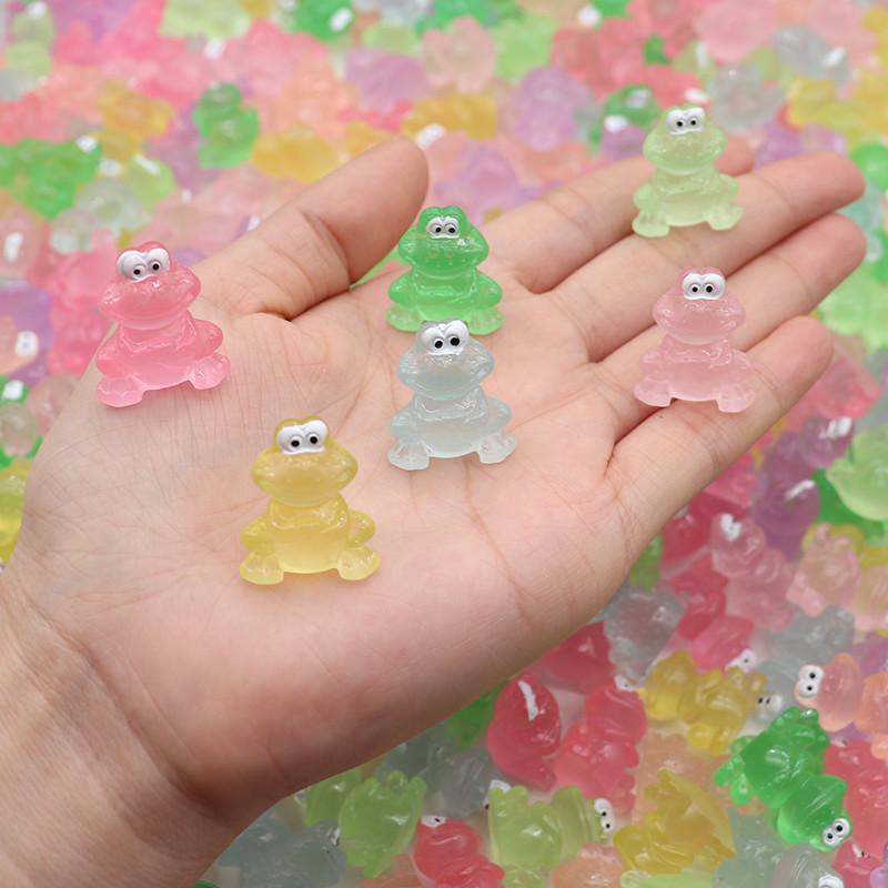 10 Stück/Los Mini Leuchtende Frosch Tier Miniaturen Mini Figur Leuchtet im Dunkeln Feengarten Dekoration Moos Terrarium Mikrolandschaft