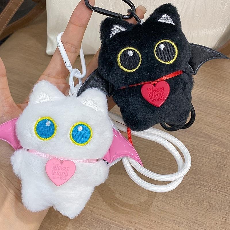 Desen Animat Aripă Pisică Neagră Păpușă de Pluș Breloc Pandantiv pentru Geantă Decorațiune Agățată pentru Rucsac Breloc pentru Chei Auto Cadou Kawaii pentru Cuplu