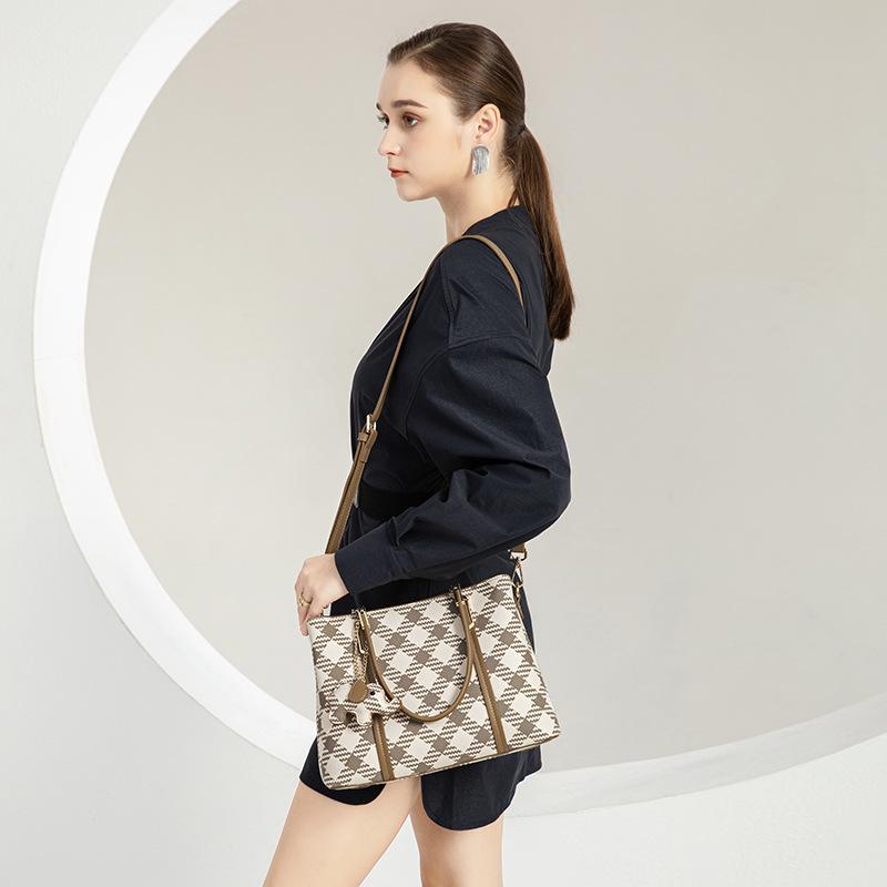Karierte Tasche Damen Tasche Herbst und Winter einfache 2023 neue Vintage-Mode große Kapazität eine Schulter Umhängetasche Handheld