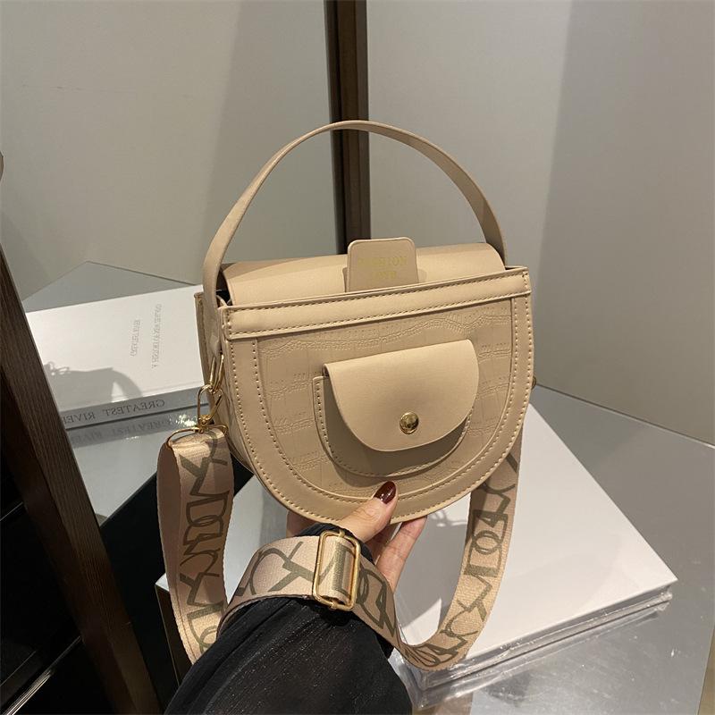 Retro Fashion Simple Temperature Commuter Shoulder Bag Women's Summer Textured Underarm Bag Korean Style Saddle Bag Trendy